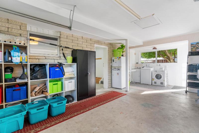 Jacksons - Two Mile Bay Holiday Home - image 11