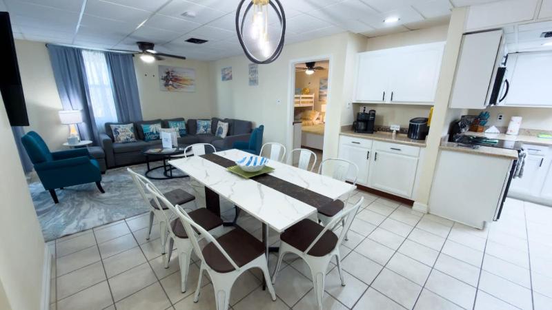Direct Bayfront Sunsets - Boat Docks - Pool - Fish apts - image 36