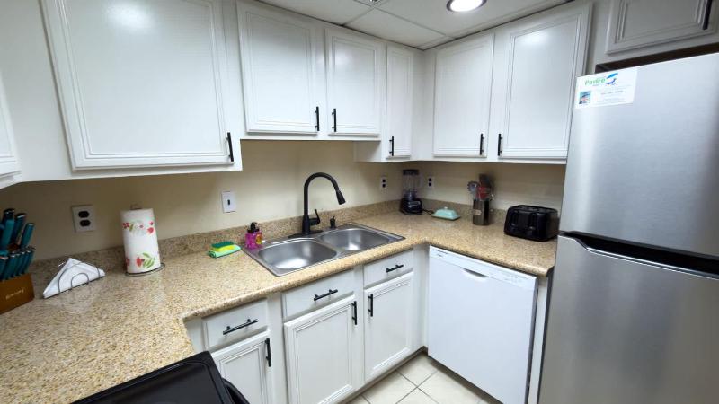 Direct Bayfront Sunsets - Boat Docks - Pool - Fish apts - image 14