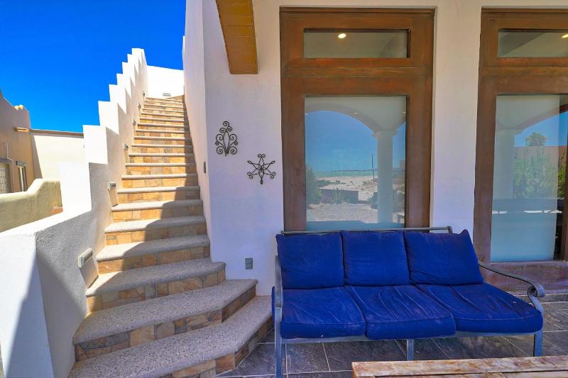 Seaside Hacienda 6 Bedrooms - image 22