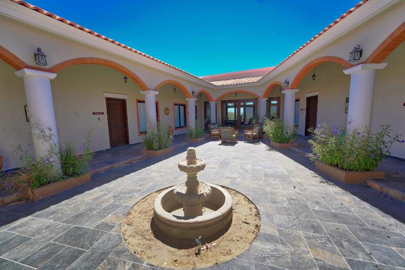 Seaside Hacienda 6 Bedrooms - image 15