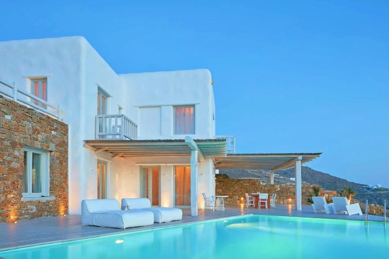 Villa Houlakia Azure Mykonos Sea Views Private Pool Near Mykonos Town - image 11
