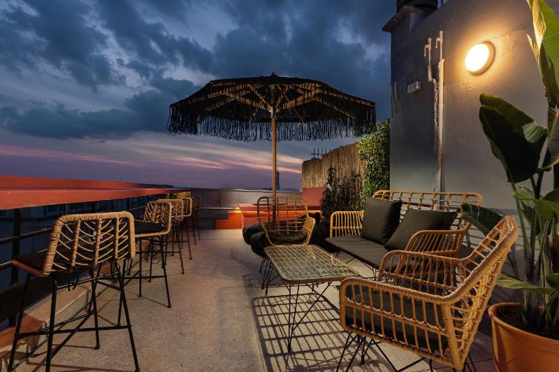 Athens Odeon Hotel - image 1