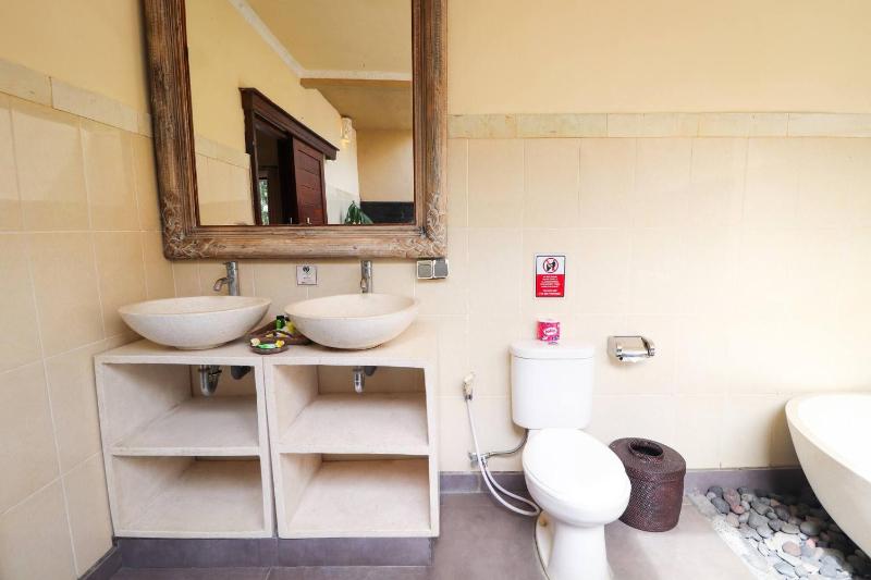 Ubud Garden View Suite Relaxing Pool Stay - image 15