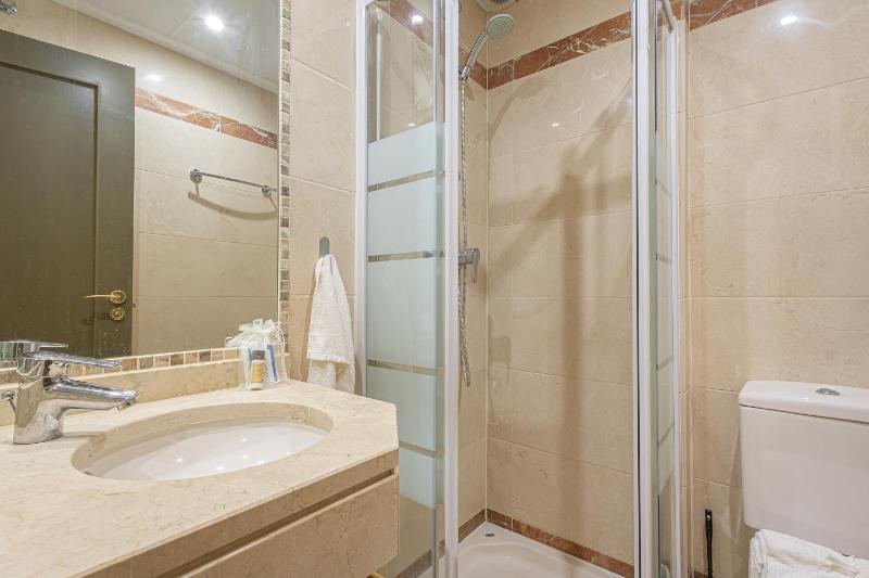 Calanova Grand Golf - Happy Rentals - image 2