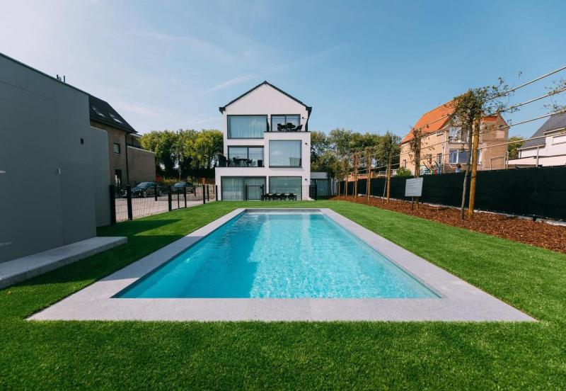 Luxury Apartment with 4 Rooms Pool and Modern Comfort - image 40
