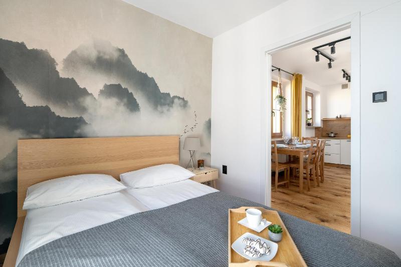 Comfortable Two-Bedroom Apartment in Poznań by Noclegi Renters - image 17