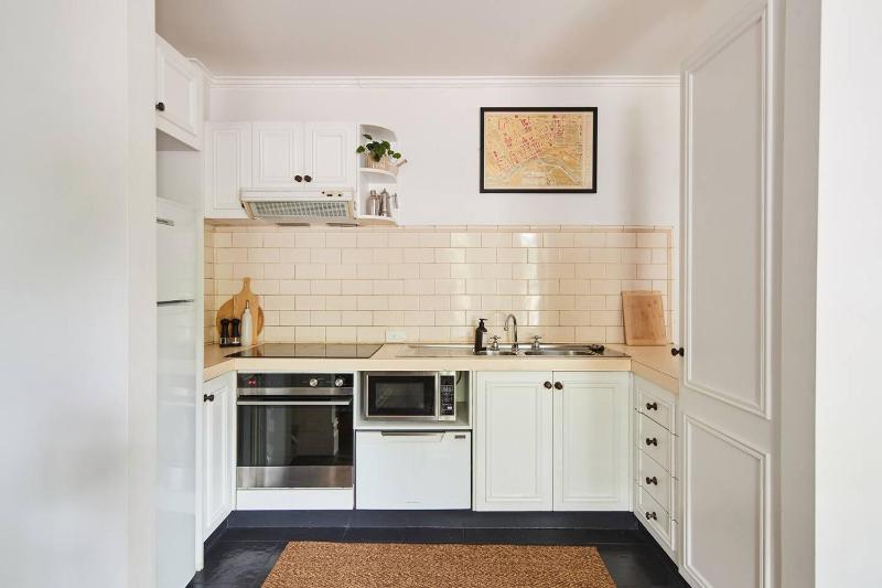 Nicholson Nook - Parkside Stay near Dining & Culture - image 14