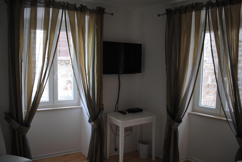 Double Room image 2