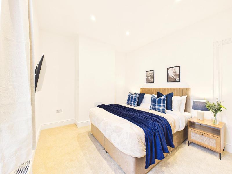 *NEW* Artisan Court | Central | Modern | Parking - image 16