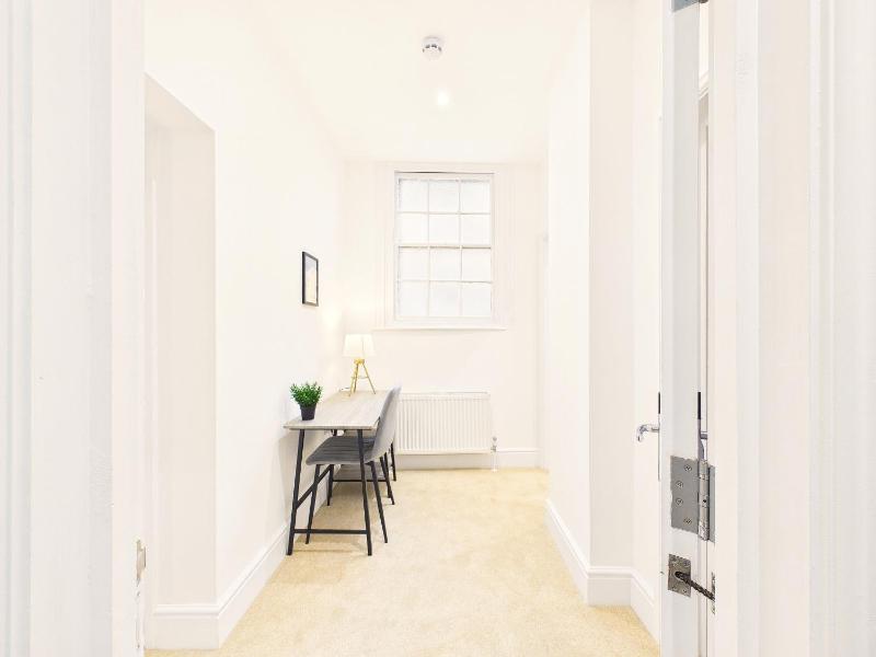 *NEW* Artisan Court | Central | Modern | Parking - image 10