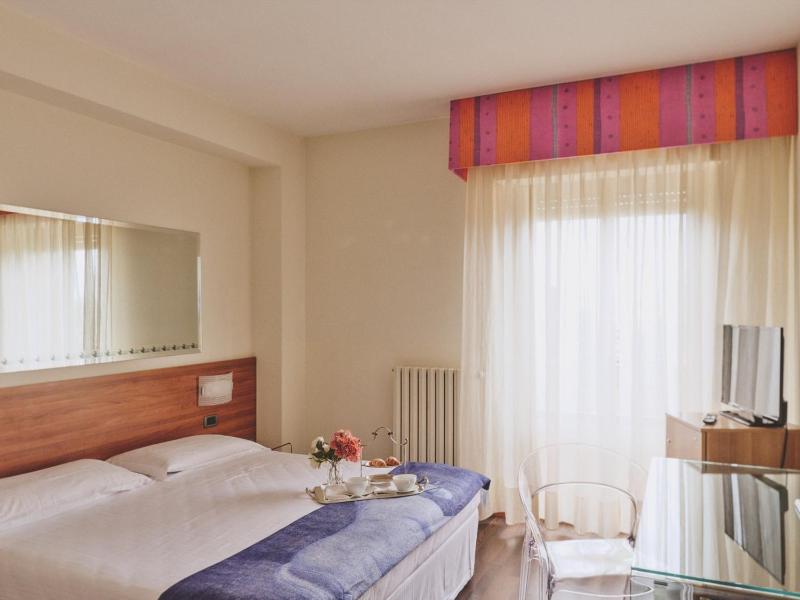 Ilgo Hotel - image 20