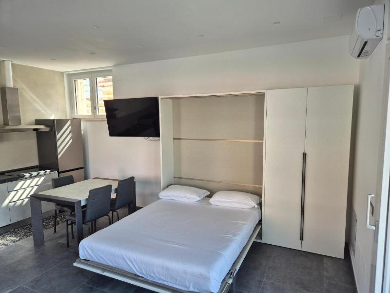 PALM BEACH HOUSE Fiumicino - image 10