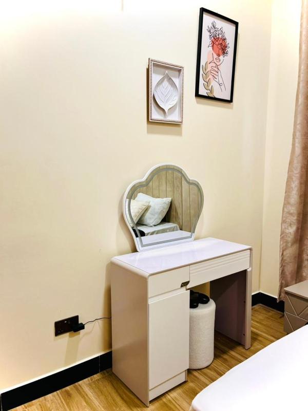Prissy Apartment - image 1
