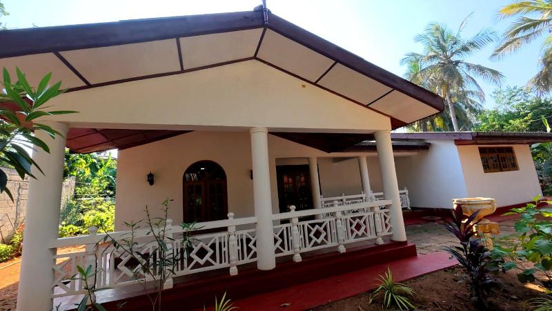 Diws Holiday Bungalow - image 6