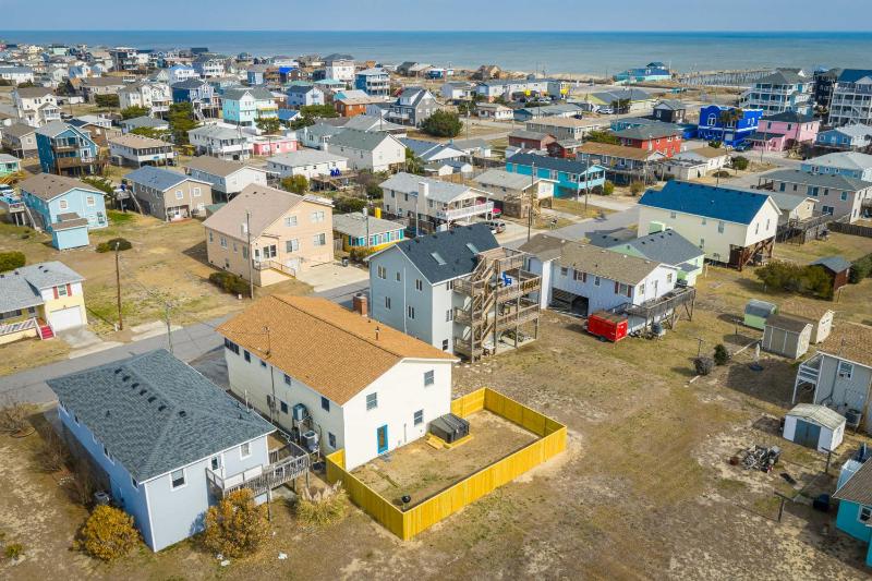 New Listing Walk to Beach Hot Tub & Games - image 50