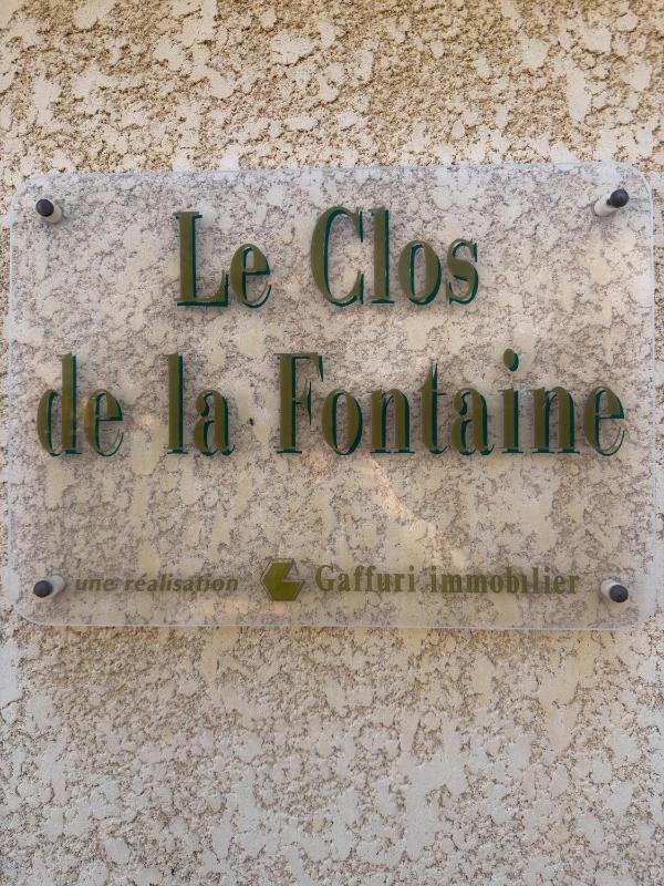 Clos Fontaine House with garden pool - image 2