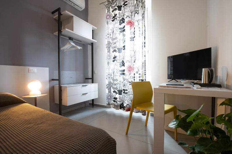 Suite Inn Catania - image 35