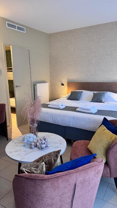 Hotel José - image 50