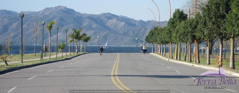 Depto para 2 frente al Lago - image 17