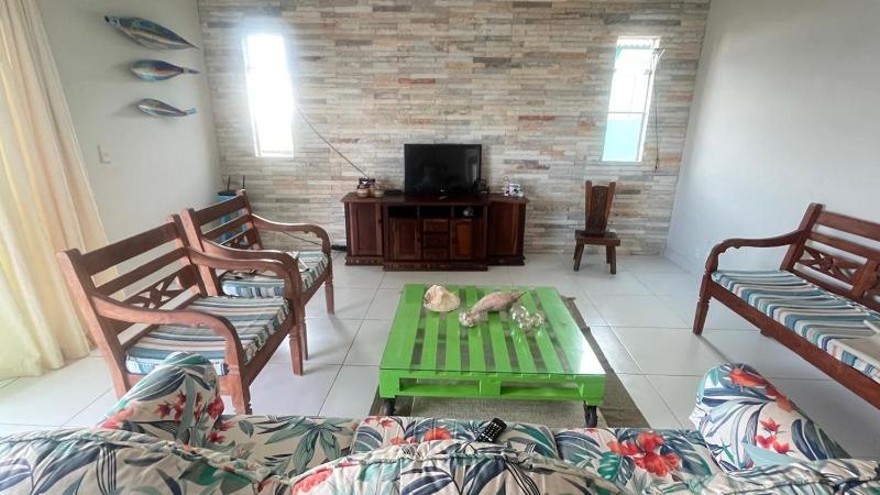 Casa frente ao mar pé na areia - image 28