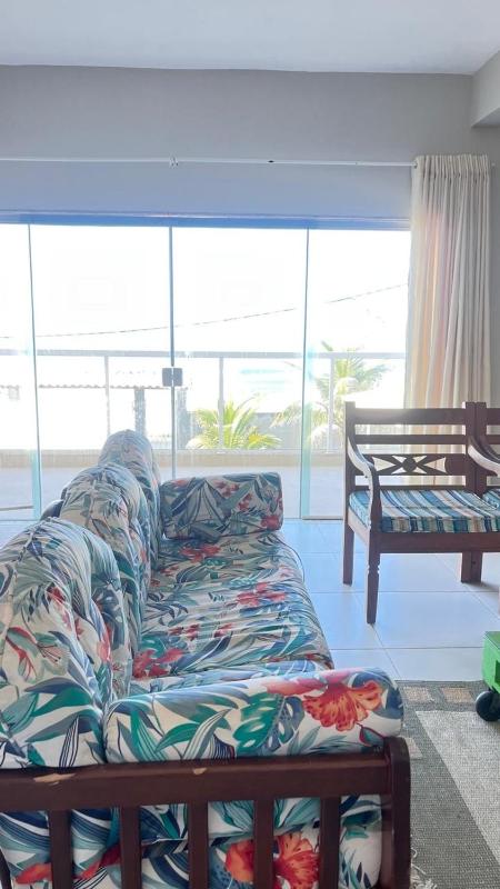 Casa frente ao mar pé na areia - image 22