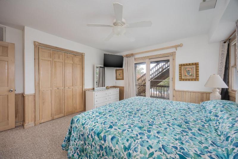 1067 - Easy Street - image 3