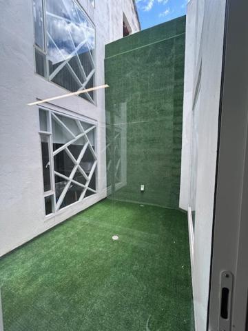 casa Q Iuniq - Boutique - image 6