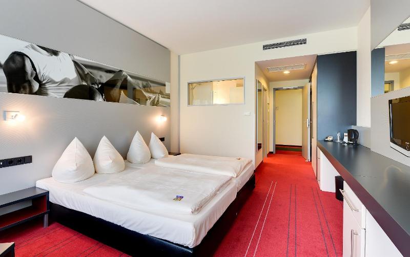 Single Room image 1