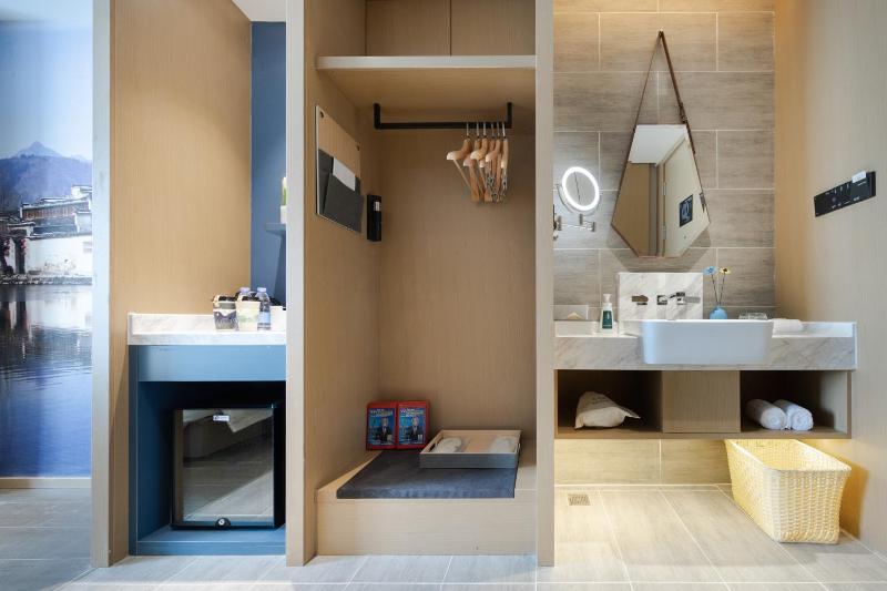 Atour Hotel Hefei Huaihe Road Pedestrian Street Guangming Road Subway Station - image 27