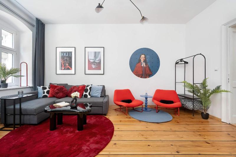 Unique & Functional Apartment near Wrocław Market Square by Noclegi Renters - image 1