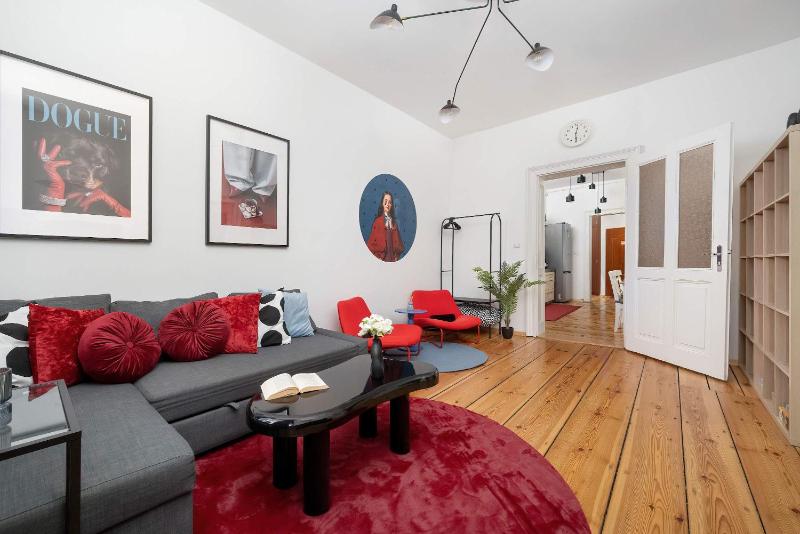 Unique & Functional Apartment near Wrocław Market Square by Noclegi Renters - image 4