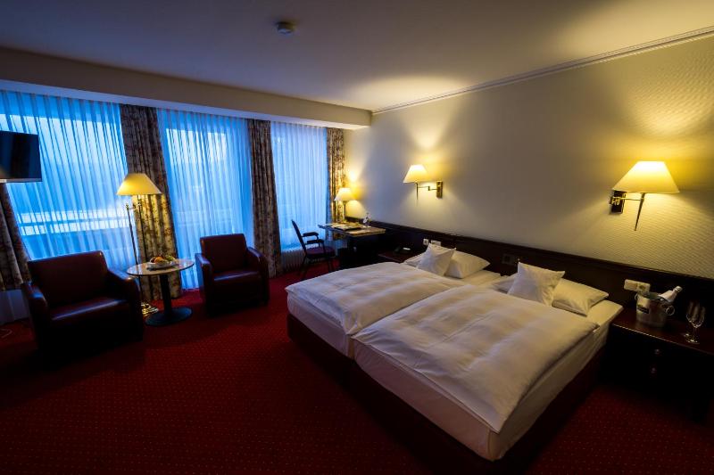Comfort Double Room image 3