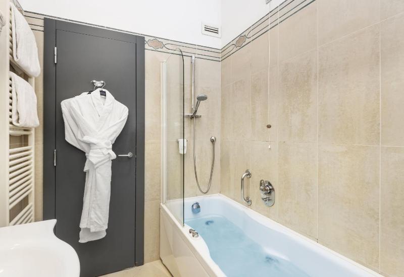 Junior Suite image 4