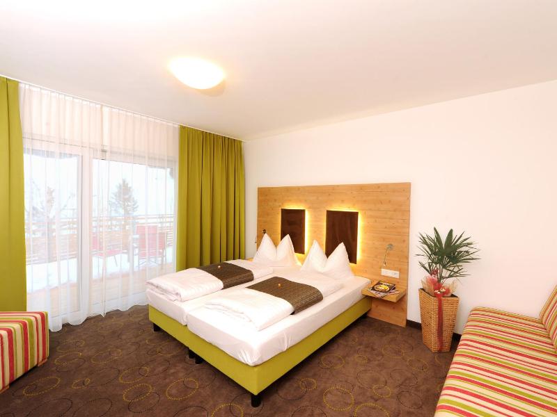 Comfort Double Room with Balcony image 4
