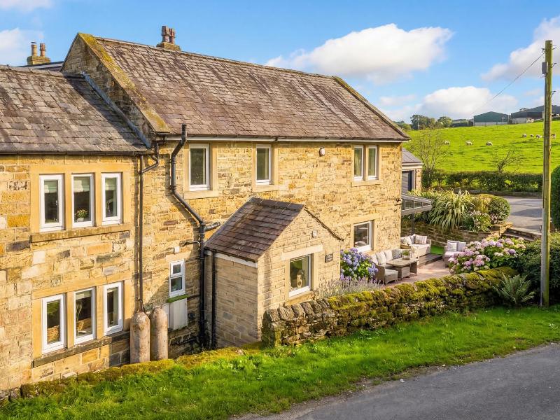 Johns Cottage - image 1