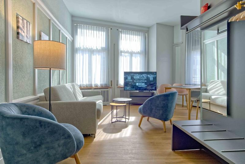 BANK House Apartment XL 105 - GRIWA RENT - image 1