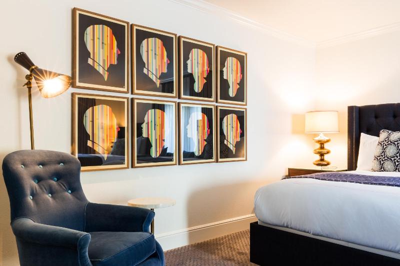 Deluxe Double Queen Room image 2