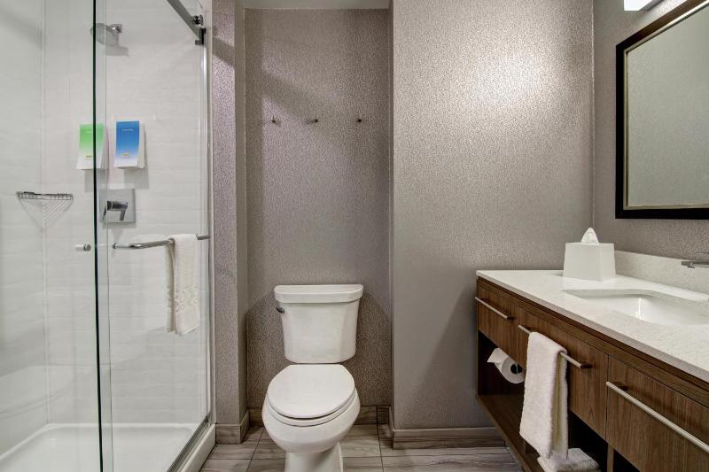 Home2 Suites By Hilton Edmonton South - image 3