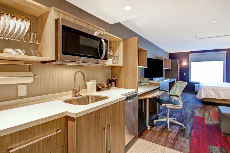 Home2 Suites By Hilton Edmonton South - image 11