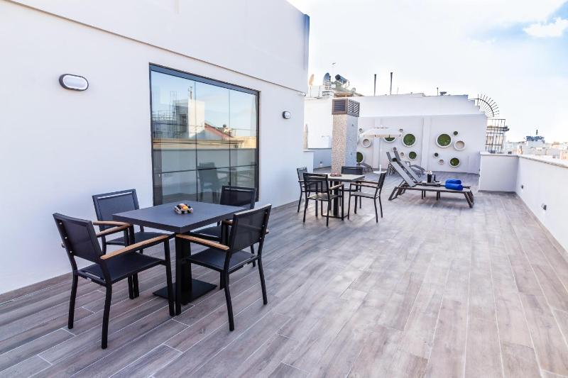 URBANSEA Holiday Homes - image 9