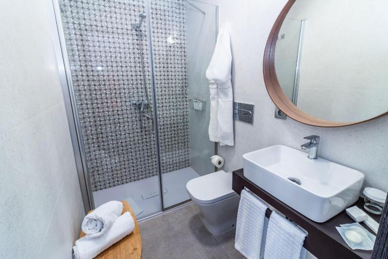 URBANSEA Holiday Homes - image 3