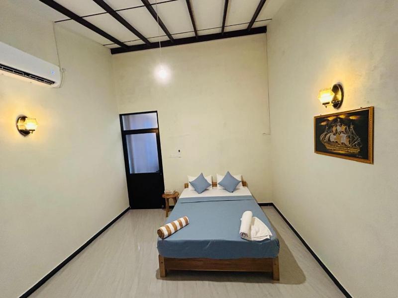 Thami Villa - image 10