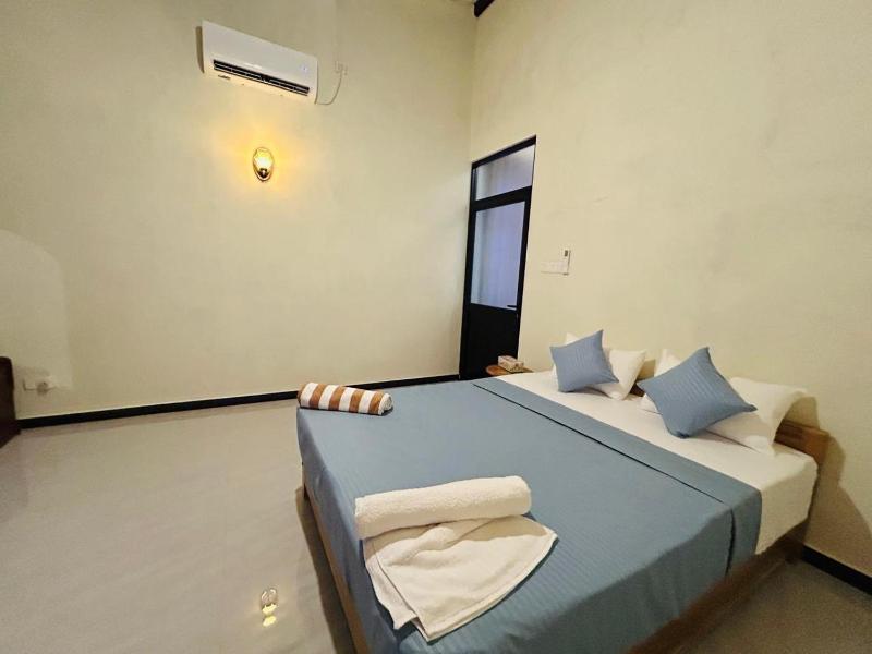 Thami Villa - image 3