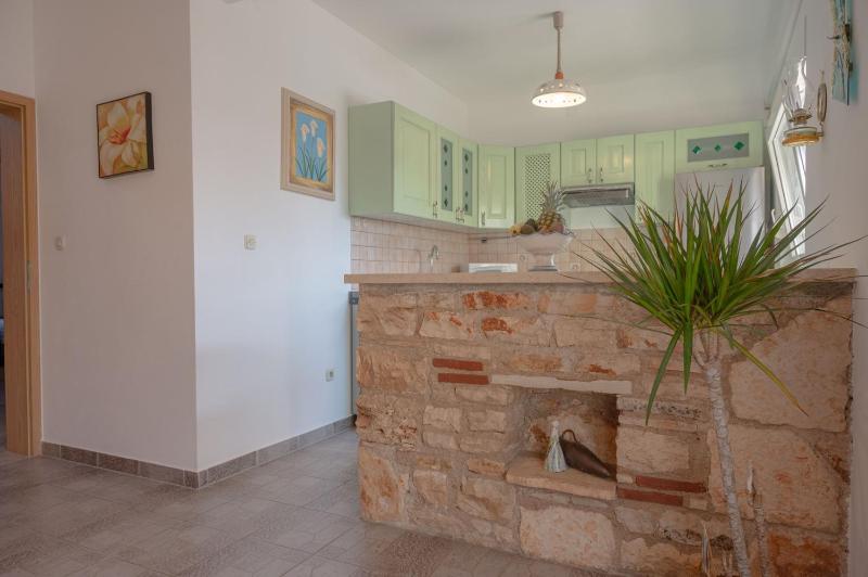 Holiday House with pool Lili Pet friendy - image 11