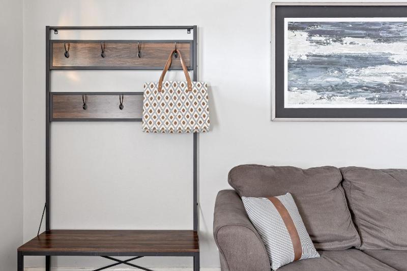 Lockerbie Townhome - Steps to Mass Ave - Sleeps 8 - Family Friendly - image 37