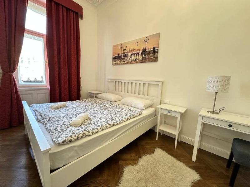 Luxury flat in Wenceslas Square - image 14