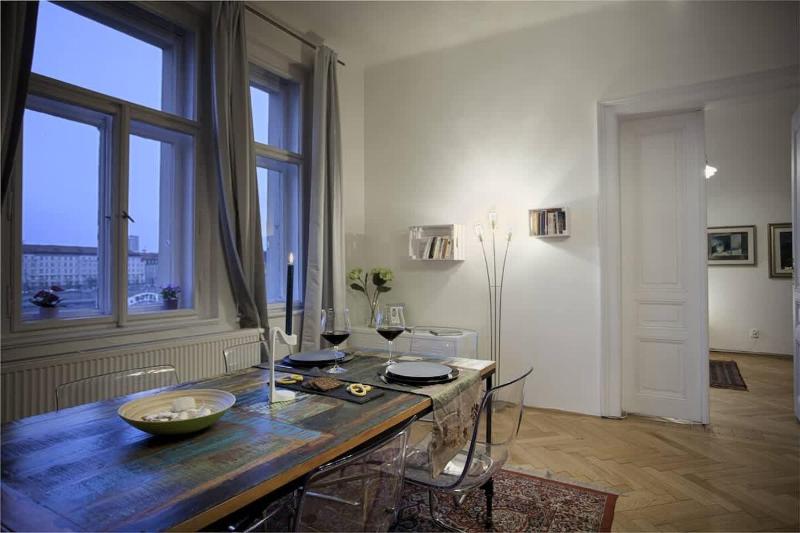 Spectacular Riverview apartment - image 10