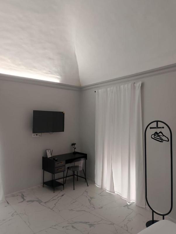 Vulcano Rooms 1 - image 3