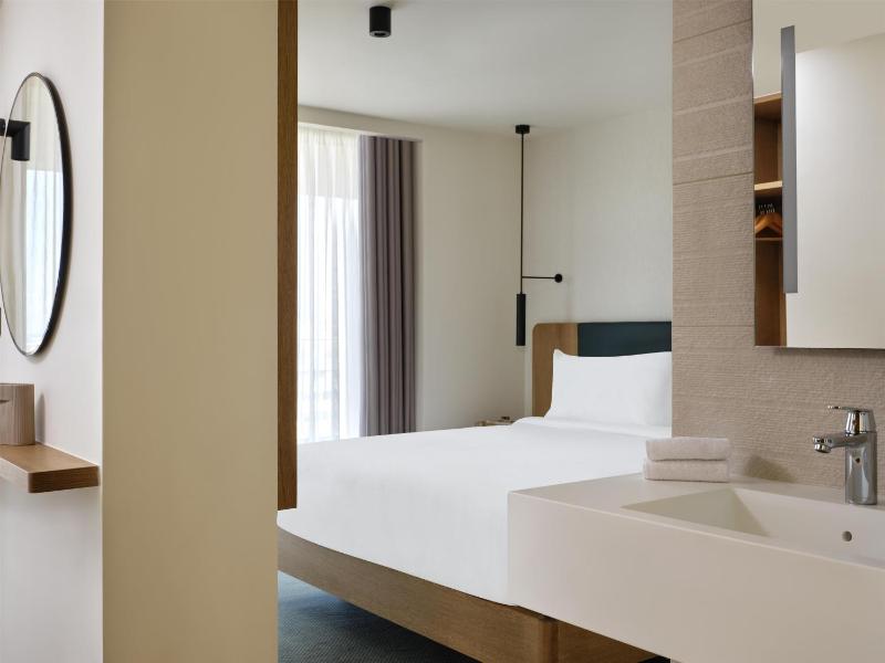 Hilton Garden Inn Chania City - image 5